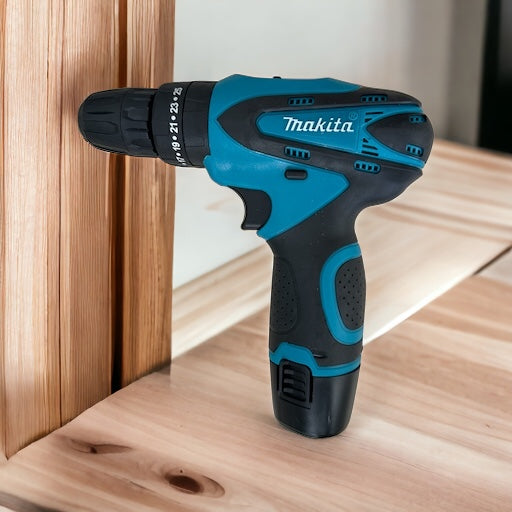 Taladro Percutor Makita 1/2 18v + Accesorios